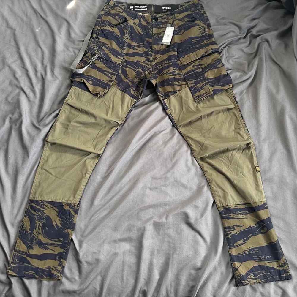 G-Star RAW 3D Tapered Cargo 2.0 Trousers Color: Shadow Olive Tiger Camo